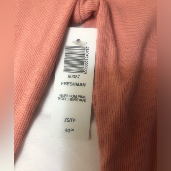 Brand new With Tags Aritzia Sunday Best Freshman Turtleneck - Picture 4 of 5